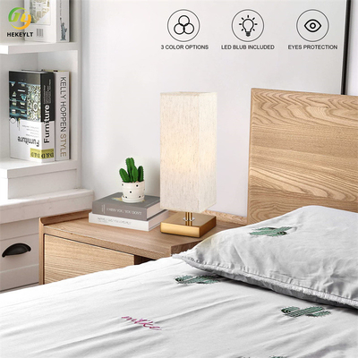 مصباح طاولة LED بجانب السرير لحماية العين من الخشب الصلب مع بياضات مربعة